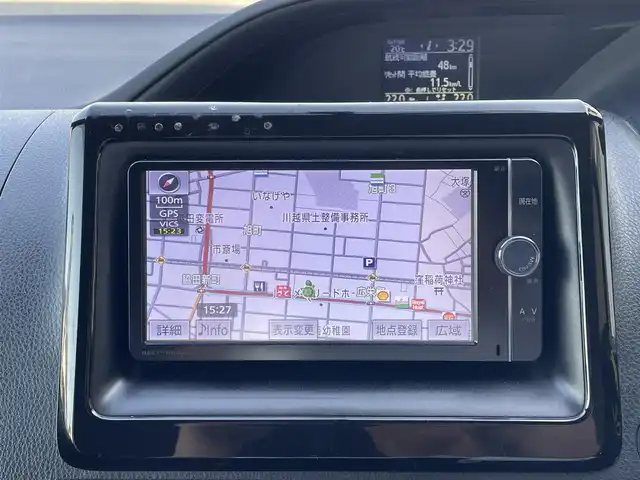 トヨタ ヴォクシー X 埼玉県 2014(平26)年 14.3万km ホワイトパールクリスタルシャイン (株)IDOMが運営する【じしゃロン川越店】の自社ローン専用車両になります。こちらは現金またはオートローンご利用時の価格です。自社ローンご希望の方は別途その旨お申付け下さい/SDナビ（DVD/CD)/NSZT-W62G/バックカメラ/フルセグ/社外後席モニター/片側パワースライドドア/ＬＥＤ/ＥＴＣ/キーレス/社外15インチAW/純正フロアマット