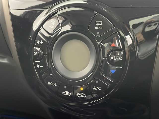 日産 ノート e－パワー メダリスト 群馬県 2017(平29)年 1.7万km インペリアルアンバーP 純正ナビ　全周囲カメラ　デジタルインナーミラー　ハーフレザーシート　衝突被害軽減ブレーキ　レザーステアリング　ドライブレコーダー　ＥＴＣ　ＬＥＤヘッドライト　フォグ　レーンキープアシスト　禁煙車