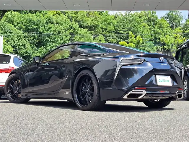 レクサス ＬＣ 500h Lパッケージ 大阪府 2018(平30)年 7.3万km グラファイトブラックガラスフレーク /禁煙車//ワンオーナー//オーカー内装//エイムゲインGTM21インチアルミ//10.3インチメーカーメモリーナビ/・FM・AM・CD・DVD・Blu-ray・フルセグTV・BT・USB//ガラスパノラマルーフ//セミアニリン本革シート//シートヒーター・エアシート//レーダークルーズコントロール//レーンキープアシスト//ブラインドスポットモニター//プリクラッシュセーフティー//オートマチックハイビーム//タイヤ空気圧警告システム//三眼LEDヘッドライト//パドルシフト//ビルトインETC2.0//コムテックドライブレコーダー(ZDR-014)//コムテックレーダー(704V)//保証書//取扱説明書//スペアキー