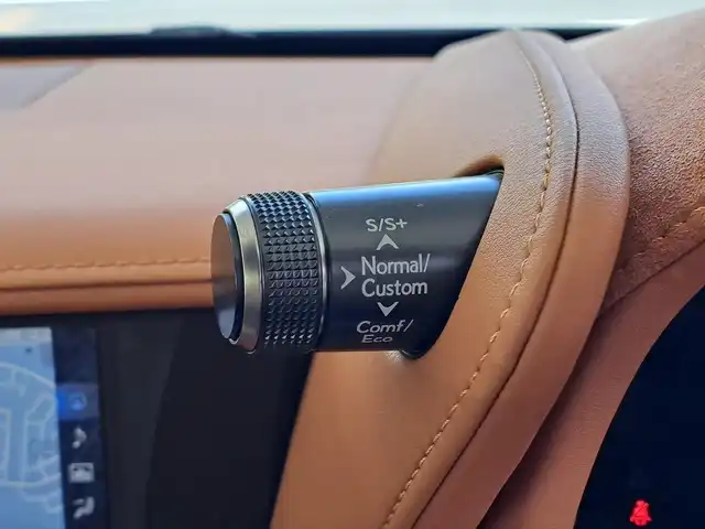 レクサス ＬＣ 500h Lパッケージ 大阪府 2018(平30)年 7.3万km グラファイトブラックガラスフレーク /禁煙車//ワンオーナー//オーカー内装//エイムゲインGTM21インチアルミ//10.3インチメーカーメモリーナビ/・FM・AM・CD・DVD・Blu-ray・フルセグTV・BT・USB//ガラスパノラマルーフ//セミアニリン本革シート//シートヒーター・エアシート//レーダークルーズコントロール//レーンキープアシスト//ブラインドスポットモニター//プリクラッシュセーフティー//オートマチックハイビーム//タイヤ空気圧警告システム//三眼LEDヘッドライト//パドルシフト//ビルトインETC2.0//コムテックドライブレコーダー(ZDR-014)//コムテックレーダー(704V)//保証書//取扱説明書//スペアキー