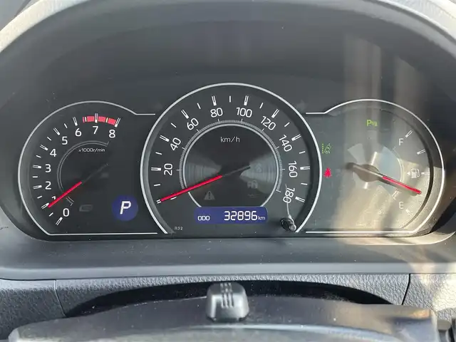 トヨタ ヴォクシー ZS 煌Ⅲ 道央・札幌 2021(令3)年 3.3万km ホワイトパールクリスタルシャイン ・４WD/・ワンオーナー/・衝突軽減ブレーキ/・寒冷地仕様/・純正ナビ/　CD＆DVD＆BT＆TV/・バックカメラ/・両側パワースライドドア/・ハーフレザーシート/・コーナーセンサー/・レーンキープアシスト/・クルーズコントロール/・アイドリングストップ/・フリップダウンモニター/・純正エンジンスターター/・前後ドライブレコーダー/・プッシュスタート/・スマートキー/・ビルトインETC/・MT付きAT/・オートエアコン/・オートライト/・オートリトラミラー/・オートハイビーム/・純正フロアマット/・ドアバイザー/・ウィンカーミラー/・フォグライト/・LEDヘッドライト/・スペアキー