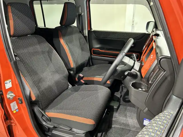 スズキ ハスラー HYBRID X 愛知県 2020(令2)年 5.5万km バーミリオンオレンジ/ガンメタリック2トーン ２トーンカラー　/純正９インチナビ　/(Bluetooth/フルセグTV/CarPlay/CD・DVD再生/FM/AM/USB)/アラウンドビューモニター　/デュアルカメラブレーキサポート　/シートヒーター　/ＬＥＤヘッドライト　/パーキングセンサー　/レーンキープアシスト　/アイドリングストップ/横滑り防止/ステアリングスイッチ/プッシュスタート/　　-スマートキー/USB接続