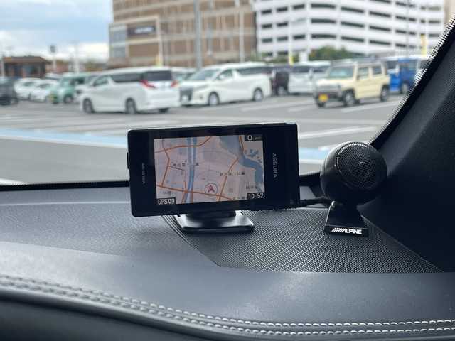 トヨタ ハリアー エレガンス G’s 愛知県 2015(平27)年 4.1万km スパークリングブラックパールクリスタルシャイン ・アルパイン9インチナビ/Bluetooth/CD/DVD/TV/・バックカメラ/・ビルドインETC/・前方ドライブレコーダー/・寒冷地仕様/・ステアリングスイッチ/・横滑り防止装置/・盗難防止装置/・ハーフレザーシート/・パワーシート（D席）/・LEDオートライト/・フォグランプ/・社外20インチアルミホイール/・社外フロアマット/・MTモード付AT/・社外テールランプ/・アルパインツィーター/・プッシュスタートボタン/・スマートキー/・W＋サイドエアバッグ/・カーテンエアバッグ