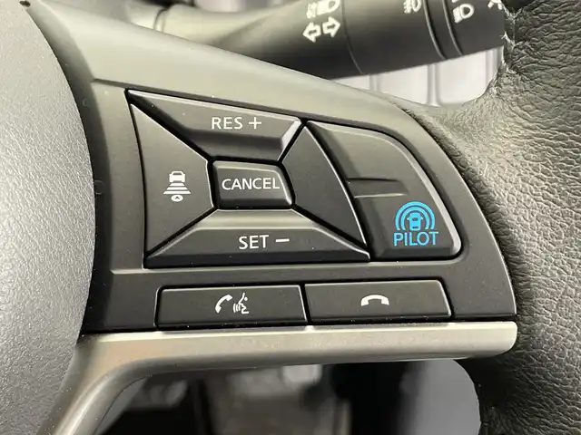 日産 セレナ ハイウェイスター V 栃木県 2020(令2)年 2.5万km ダイヤモンドブラック 純正10インチナビ/(Bluetooth/CD/DVD/フルセグTV/MSV)/全方位カメラ/プロパイロット/コーナーセンサー/ETC/ドラレコ/禁煙車/両側パワスラ/衝突軽減ブレーキ/後席モニター/オートライト/LEDヘッドライト/横滑り防止装置/フォグランプ/スマートキー/プッシュスタート/ステアリングスイッチ/革巻きステアリング/ウィンカーミラー/電動格納ミラー/純正16インチアルミホイール/純正フロアマット