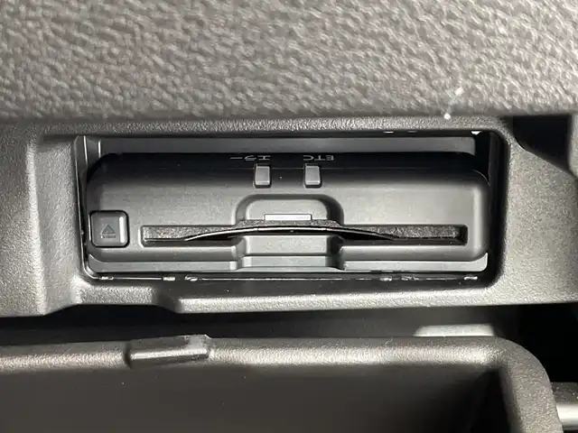 日産 セレナ ハイウェイスター V 栃木県 2020(令2)年 2.5万km ダイヤモンドブラック 純正10インチナビ/(Bluetooth/CD/DVD/フルセグTV/MSV)/全方位カメラ/プロパイロット/コーナーセンサー/ETC/ドラレコ/禁煙車/両側パワスラ/衝突軽減ブレーキ/後席モニター/オートライト/LEDヘッドライト/横滑り防止装置/フォグランプ/スマートキー/プッシュスタート/ステアリングスイッチ/革巻きステアリング/ウィンカーミラー/電動格納ミラー/純正16インチアルミホイール/純正フロアマット