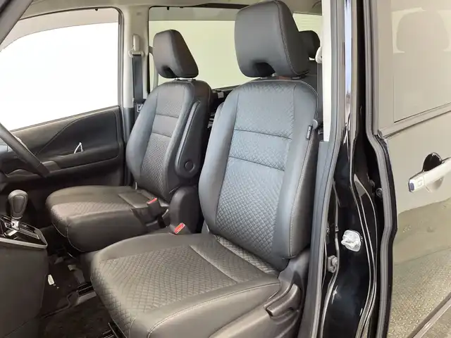 日産 セレナ ハイウェイスター V 栃木県 2020(令2)年 2.5万km ダイヤモンドブラック 純正10インチナビ/(Bluetooth/CD/DVD/フルセグTV/MSV)/全方位カメラ/プロパイロット/コーナーセンサー/ETC/ドラレコ/禁煙車/両側パワスラ/衝突軽減ブレーキ/後席モニター/オートライト/LEDヘッドライト/横滑り防止装置/フォグランプ/スマートキー/プッシュスタート/ステアリングスイッチ/革巻きステアリング/ウィンカーミラー/電動格納ミラー/純正16インチアルミホイール/純正フロアマット