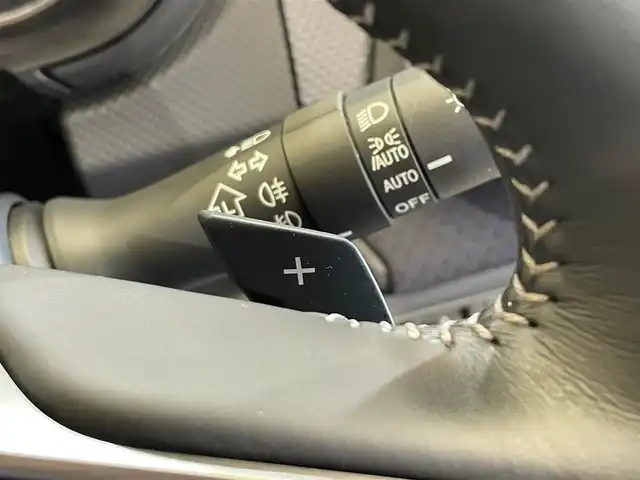 スバル フォレスター スポーツ 岩手県 2023(令5)年 2.5万km 緑Ｍ オータムグリーンメタリック（TAP）/ワンオーナー/４WD/1.8Lターボ/専用ダンパー・コイルスプリング/ルーフレール/アイサイト/プリクラッシュブレーキ/全車速追従機能付きクルーズコントロール/ツーリングアシスト/アクティブレーンキープ/エマージェンシーブレーキレーンキープアシスト/AT誤発進抑制制御/スバルリヤビークルディテクション/ドライバーモニタリングシステム/ステアリング連動ヘッドランプ/コーナーセンサー/アダプティブドライビングビーム/スマートリヤビューミラー/フロント・サイドビューモニター/パワーリヤゲート/パドルシフト/ウルトラスエード・本革コンビシート/パワーシート（前席）/シートヒーター（前席・後席左右）/ステアリングヒーター/カロッツェリアナビ/フルセグTV/ETC/純正18インチアルミホイール
