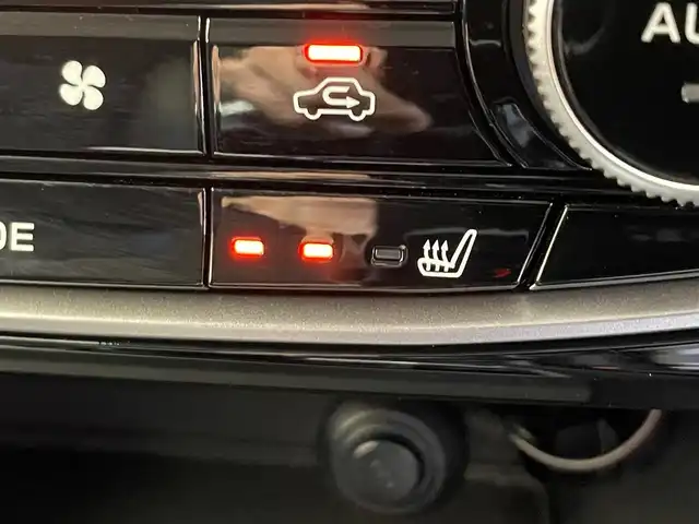 スバル フォレスター スポーツ 岩手県 2023(令5)年 2.5万km 緑Ｍ オータムグリーンメタリック（TAP）/ワンオーナー/４WD/1.8Lターボ/専用ダンパー・コイルスプリング/ルーフレール/アイサイト/プリクラッシュブレーキ/全車速追従機能付きクルーズコントロール/ツーリングアシスト/アクティブレーンキープ/エマージェンシーブレーキレーンキープアシスト/AT誤発進抑制制御/スバルリヤビークルディテクション/ドライバーモニタリングシステム/ステアリング連動ヘッドランプ/コーナーセンサー/アダプティブドライビングビーム/スマートリヤビューミラー/フロント・サイドビューモニター/パワーリヤゲート/パドルシフト/ウルトラスエード・本革コンビシート/パワーシート（前席）/シートヒーター（前席・後席左右）/ステアリングヒーター/カロッツェリアナビ/フルセグTV/ETC/純正18インチアルミホイール