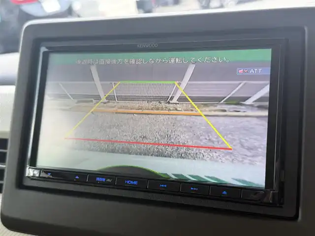 ホンダ Ｎ ＢＯＸ L 千葉県 2022(令4)年 0.9万km プラチナホワイトパール 社外SDナビ/(ワンセグTV/CD/Bluetooth)/レーダークルーズコントロール/バックカメラ/両側パワースライドドア/前後コーナーセンサー/純正LEDヘッドライト/レーンキープアシスト/横滑り防止装置/ETC/オートライト/スマートキー/衝突軽減ブレーキ/プッシュエンジンスタート