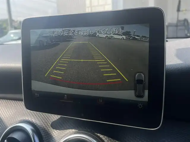 メルセデス・ベンツ Ａ１８０ AMG スタイル 宮崎県 2017(平29)年 6万km 白 純正HDDナビゲーション/　AM FM CD　DVD BT　/バックカメラ/衝突軽減ブレーキ/純正18インチアルミ/LEDヘッドライト/パドルシフト/クルーズコントロール/ハーフレザーシート/ウィンカーミラー/電動格納ミラー/スマートキー/プッシュスタート