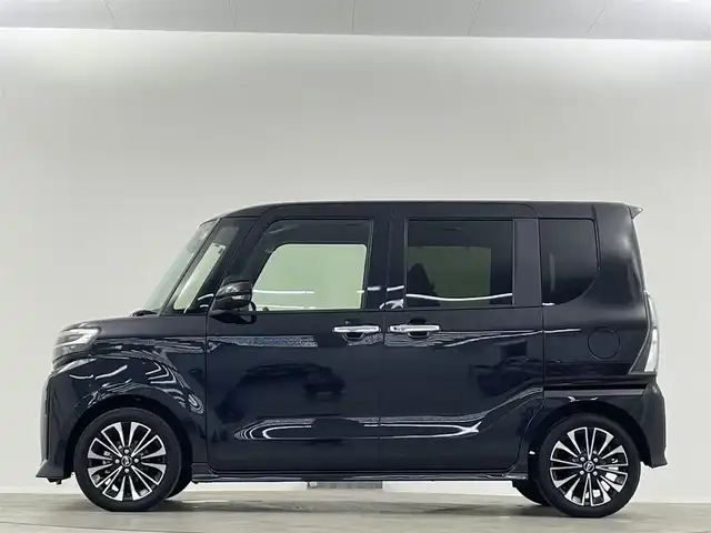 ダイハツ タント カスタム RS 埼玉県 2023(令5)年 0.6万km ブラックマイカメタリック 純正ナビ　両側電動ｓスライドドア　シートヒーター　バックカメラ　ＬＥＤヘッドライト　ＥＴＣ　ドライブレコーダー　フルセグＴＶ　フルフラット　ベンチシート　オートハイビーム　衝突被害軽減　ＵＳＢ