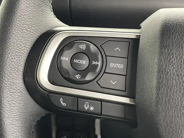 ダイハツ タント カスタム RS 埼玉県 2023(令5)年 0.6万km ブラックマイカメタリック 純正ナビ　両側電動ｓスライドドア　シートヒーター　バックカメラ　ＬＥＤヘッドライト　ＥＴＣ　ドライブレコーダー　フルセグＴＶ　フルフラット　ベンチシート　オートハイビーム　衝突被害軽減　ＵＳＢ