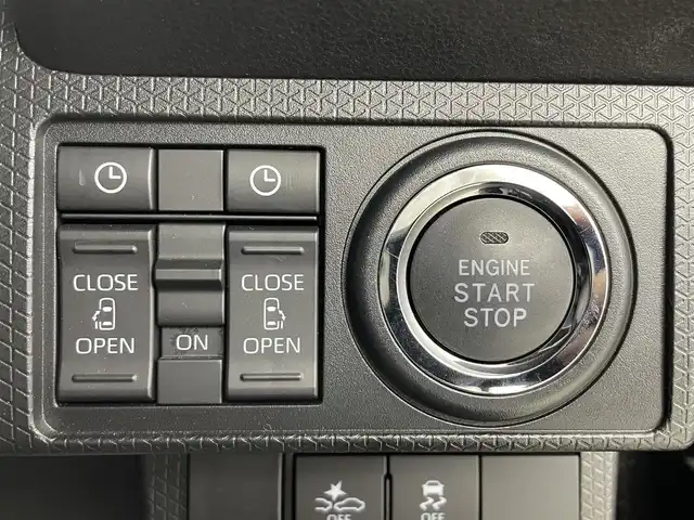 ダイハツ タント カスタム RS 埼玉県 2023(令5)年 0.6万km ブラックマイカメタリック 純正ナビ　両側電動ｓスライドドア　シートヒーター　バックカメラ　ＬＥＤヘッドライト　ＥＴＣ　ドライブレコーダー　フルセグＴＶ　フルフラット　ベンチシート　オートハイビーム　衝突被害軽減　ＵＳＢ