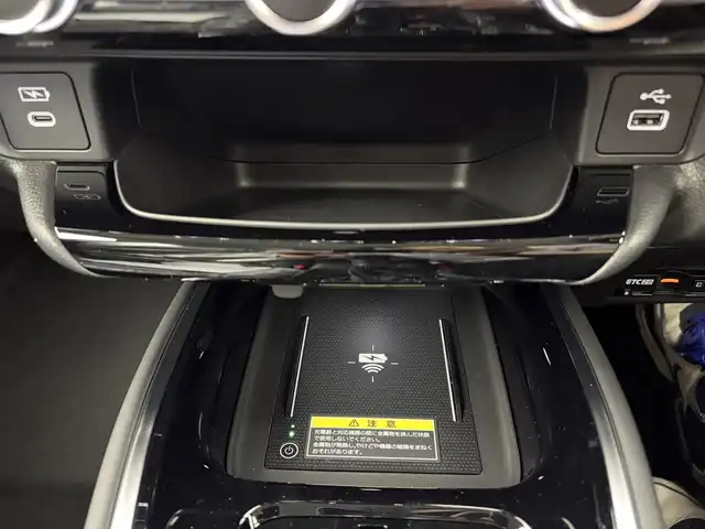 ホンダ ヴェゼル ハイブリッド e:HEV Z 愛知県 2025(令7)年 0.1千km 黒 登録済未使用車/登録時走行距離3km/純正ディスプレイオーディオ/フルセグTV/Bluetooth/USB/AppleCarPlay/AndroidAuto/バックカメラ/ホンダセンシング/衝突軽減ブレーキ/レーンキープアシスト/アダプティブクルーズコントロール/前後コーナーセンサー/ブラインドスポットインフォメーション/先行車発進お知らせ機能/ハーフレザーシート/前席シートヒーター/本革ステアリング/ステアリングヒーター/電動リアゲート/ビルトインETC2.0/ワイヤレス充電/オートブレーキホールド/ステリングスイッチ/スマートキー/スペアキー