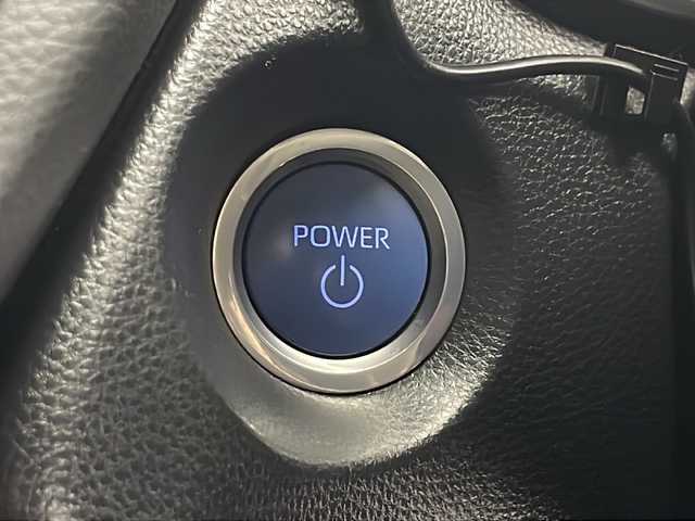 トヨタ カローラ クロス ハイブリッド Z 千葉県 2022(令4)年 2.1万km プラチナホワイトパールマイカ モデリスタエアロ　/ディスプレイオーディオ　/全方位モニター/フルセグＴＶ　/Ｂｌｕｅｔｏｏｔｈ　Ｍｉｒａｃａｓｔ　ＵＳＢ　/ハーフレザーシート　/Ｄ席パワーシート　/前席シートヒーター　/パワーバックドア　/衝突被害軽減ブレーキ　/ＢＳＭ/前後コーナーセンサー/追従クルーズコントロール/レーンキープアシスト/ステアリングヒーター/LEDヘッドライト/純正フロアマット/スマートキー