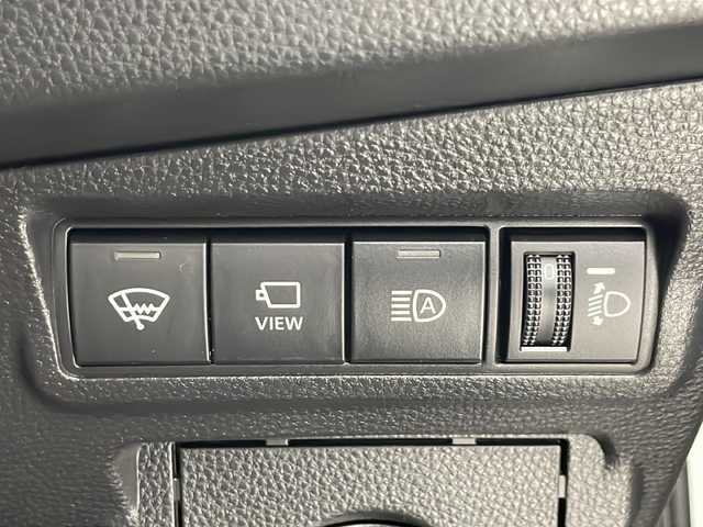 トヨタ カローラ クロス ハイブリッド Z 千葉県 2022(令4)年 2.1万km プラチナホワイトパールマイカ モデリスタエアロ　/ディスプレイオーディオ　/全方位モニター/フルセグＴＶ　/Ｂｌｕｅｔｏｏｔｈ　Ｍｉｒａｃａｓｔ　ＵＳＢ　/ハーフレザーシート　/Ｄ席パワーシート　/前席シートヒーター　/パワーバックドア　/衝突被害軽減ブレーキ　/ＢＳＭ/前後コーナーセンサー/追従クルーズコントロール/レーンキープアシスト/ステアリングヒーター/LEDヘッドライト/純正フロアマット/スマートキー