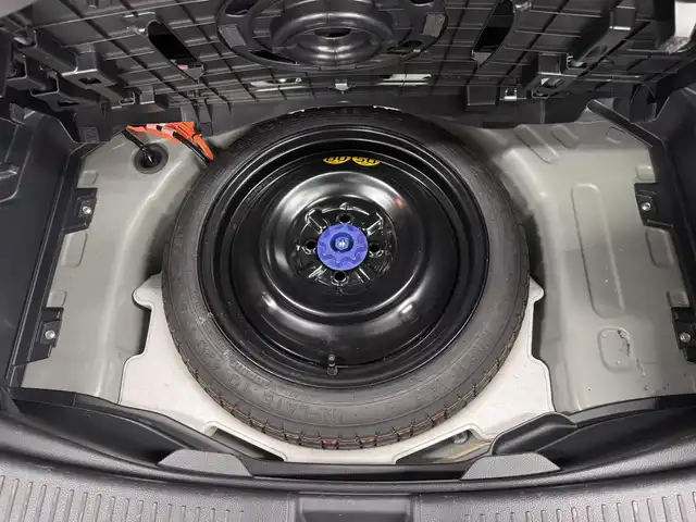 トヨタ アクア G 三重県 2021(令3)年 7.2万km アーバンカーキ ハイブリッド/FF/インパネCVT/純正 7インチ ディスプレイオーディオ＋ナビ/（AM/FM/USB/Bluetooth/Miracast/CarPlay/AndroidAuto）/バックガイドモニター/ETC/Toyota Safety Sense/・プリクラッシュセーフティ/・レーントレーシングアシスト/・レーダークルコン/・オートハイビーム/・ロードサインアシスト/・パーキングサポートブレーキ（前後静止物）/・先行車発進告知機能/など/装備/・AC100V アクセサリーコンセント（1500W・非常時給電システム付）x1/・LEDヘッドランプ/・オートライト/・オートエアコン/・ステアリングスイッチ/・プッシュスタート/・電動格納ドアミラー/・純正ホイールキャップ＋15インチスチールホイール/・スマートキーx1/など