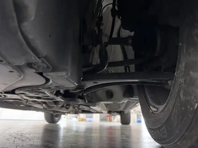 トヨタ アクア G 三重県 2021(令3)年 7.2万km アーバンカーキ ハイブリッド/FF/インパネCVT/純正 7インチ ディスプレイオーディオ＋ナビ/（AM/FM/USB/Bluetooth/Miracast/CarPlay/AndroidAuto）/バックガイドモニター/ETC/Toyota Safety Sense/・プリクラッシュセーフティ/・レーントレーシングアシスト/・レーダークルコン/・オートハイビーム/・ロードサインアシスト/・パーキングサポートブレーキ（前後静止物）/・先行車発進告知機能/など/装備/・AC100V アクセサリーコンセント（1500W・非常時給電システム付）x1/・LEDヘッドランプ/・オートライト/・オートエアコン/・ステアリングスイッチ/・プッシュスタート/・電動格納ドアミラー/・純正ホイールキャップ＋15インチスチールホイール/・スマートキーx1/など