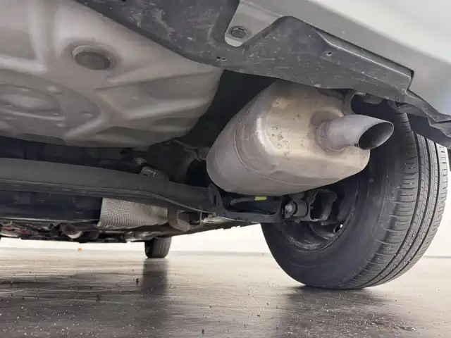 トヨタ アクア G 三重県 2021(令3)年 7.2万km アーバンカーキ ハイブリッド/FF/インパネCVT/純正 7インチ ディスプレイオーディオ＋ナビ/（AM/FM/USB/Bluetooth/Miracast/CarPlay/AndroidAuto）/バックガイドモニター/ETC/Toyota Safety Sense/・プリクラッシュセーフティ/・レーントレーシングアシスト/・レーダークルコン/・オートハイビーム/・ロードサインアシスト/・パーキングサポートブレーキ（前後静止物）/・先行車発進告知機能/など/装備/・AC100V アクセサリーコンセント（1500W・非常時給電システム付）x1/・LEDヘッドランプ/・オートライト/・オートエアコン/・ステアリングスイッチ/・プッシュスタート/・電動格納ドアミラー/・純正ホイールキャップ＋15インチスチールホイール/・スマートキーx1/など