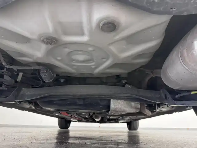 トヨタ アクア G 三重県 2021(令3)年 7.2万km アーバンカーキ ハイブリッド/FF/インパネCVT/純正 7インチ ディスプレイオーディオ＋ナビ/（AM/FM/USB/Bluetooth/Miracast/CarPlay/AndroidAuto）/バックガイドモニター/ETC/Toyota Safety Sense/・プリクラッシュセーフティ/・レーントレーシングアシスト/・レーダークルコン/・オートハイビーム/・ロードサインアシスト/・パーキングサポートブレーキ（前後静止物）/・先行車発進告知機能/など/装備/・AC100V アクセサリーコンセント（1500W・非常時給電システム付）x1/・LEDヘッドランプ/・オートライト/・オートエアコン/・ステアリングスイッチ/・プッシュスタート/・電動格納ドアミラー/・純正ホイールキャップ＋15インチスチールホイール/・スマートキーx1/など