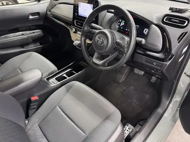 トヨタ アクア G 三重県 2021(令3)年 7.2万km アーバンカーキ ハイブリッド/FF/インパネCVT/純正 7インチ ディスプレイオーディオ＋ナビ/（AM/FM/USB/Bluetooth/Miracast/CarPlay/AndroidAuto）/バックガイドモニター/ETC/Toyota Safety Sense/・プリクラッシュセーフティ/・レーントレーシングアシスト/・レーダークルコン/・オートハイビーム/・ロードサインアシスト/・パーキングサポートブレーキ（前後静止物）/・先行車発進告知機能/など/装備/・AC100V アクセサリーコンセント（1500W・非常時給電システム付）x1/・LEDヘッドランプ/・オートライト/・オートエアコン/・ステアリングスイッチ/・プッシュスタート/・電動格納ドアミラー/・純正ホイールキャップ＋15インチスチールホイール/・スマートキーx1/など