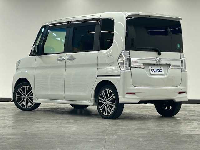 ダイハツ タント カスタム RS トップED SA 静岡県 2015(平27)年 6.9万km パールホワイトⅢ (株)IDOMが運営する【じしゃロン浜松店】の自社ローン専用車両になりますこちらは現金またはオートローンご利用時の価格です。自社ローンご希望の方は別途その旨お申付け下さい/純正ナビ/CD/DVD/AM/FM/Bluetooth/HDMI/フルセグテレビ/スマートアシスト/両側パワースライドドア/バックカメラ/純正15inAW/フロアマット/ETC