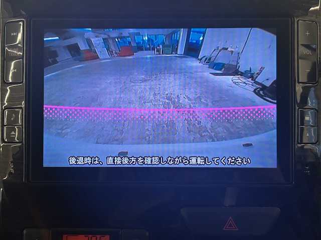 ダイハツ タント カスタム RS トップED SA 静岡県 2015(平27)年 6.9万km パールホワイトⅢ (株)IDOMが運営する【じしゃロン浜松店】の自社ローン専用車両になりますこちらは現金またはオートローンご利用時の価格です。自社ローンご希望の方は別途その旨お申付け下さい/純正ナビ/CD/DVD/AM/FM/Bluetooth/HDMI/フルセグテレビ/スマートアシスト/両側パワースライドドア/バックカメラ/純正15inAW/フロアマット/ETC