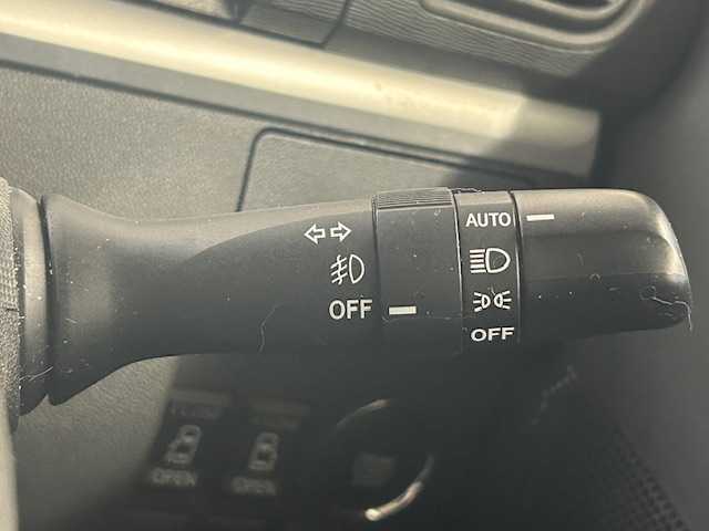 ダイハツ タント カスタム RS トップED SA 静岡県 2015(平27)年 6.9万km パールホワイトⅢ (株)IDOMが運営する【じしゃロン浜松店】の自社ローン専用車両になりますこちらは現金またはオートローンご利用時の価格です。自社ローンご希望の方は別途その旨お申付け下さい/純正ナビ/CD/DVD/AM/FM/Bluetooth/HDMI/フルセグテレビ/スマートアシスト/両側パワースライドドア/バックカメラ/純正15inAW/フロアマット/ETC