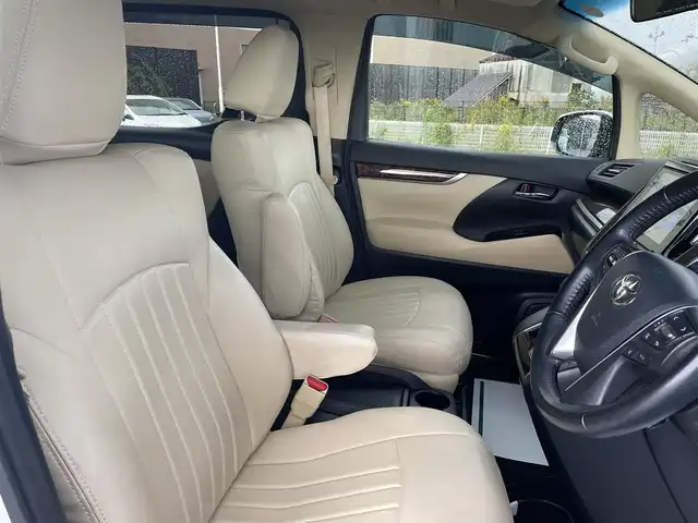 トヨタ アルファード X 山形県 2022(令4)年 7.8万km ホワイトパールクリスタルシャイン トヨタセーフティセンス/衝突軽減システム/純正ディスプレイオーディオ/　【フルセグ　BT　USB　Miracast　AM・FM】/バックカメラ/両側パワースライドドア/レーダークルーズコントロール/19インチアルミホイール/LEDオートヘッドライト/オートマチックハイビーム/レーンキープアシスト/コーナーセンサー/電動格納ウィンカーミラー/プッシュスタート/カーテンエアバッグ/フロアマット/ドアバイザー/ETC