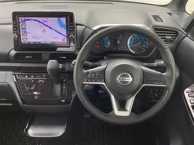 日産 ルークス ハイウェイスター Gターボ 京都府 2021(令3)年 1.4万km ホワイトパール  ワンオーナー/ エマージェンシーブレーキ/ 両側パワースライドドア/ 革調シートカバー/ プラズマクラスターリアファン/ シートバックテーブル×2/ リアロールサンシェイド/ USBソケット/ 純正9インチナビ　フルセグ/ アラウンドビューモニター/ CD DVD再生/ BTオーディオ/ SD REC/ ドライブレコーダー/ インテリキーレス　スペアあり/ エンジンプッシュスタート/ 保証書　取説　/ 登録時走行距離　13347キロ