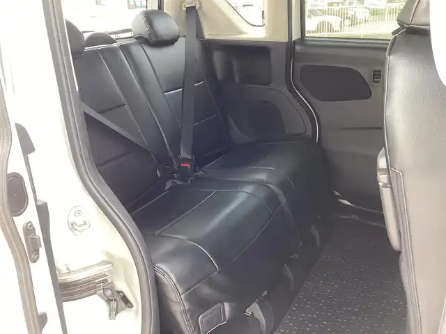 日産 ルークス ハイウェイスター Gターボ 京都府 2021(令3)年 1.4万km ホワイトパール  ワンオーナー/ エマージェンシーブレーキ/ 両側パワースライドドア/ 革調シートカバー/ プラズマクラスターリアファン/ シートバックテーブル×2/ リアロールサンシェイド/ USBソケット/ 純正9インチナビ　フルセグ/ アラウンドビューモニター/ CD DVD再生/ BTオーディオ/ SD REC/ ドライブレコーダー/ インテリキーレス　スペアあり/ エンジンプッシュスタート/ 保証書　取説　/ 登録時走行距離　13347キロ