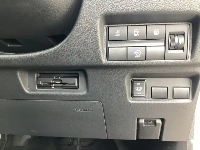 日産 ルークス ハイウェイスター Gターボ 京都府 2021(令3)年 1.4万km ホワイトパール  ワンオーナー/ エマージェンシーブレーキ/ 両側パワースライドドア/ 革調シートカバー/ プラズマクラスターリアファン/ シートバックテーブル×2/ リアロールサンシェイド/ USBソケット/ 純正9インチナビ　フルセグ/ アラウンドビューモニター/ CD DVD再生/ BTオーディオ/ SD REC/ ドライブレコーダー/ インテリキーレス　スペアあり/ エンジンプッシュスタート/ 保証書　取説　/ 登録時走行距離　13347キロ