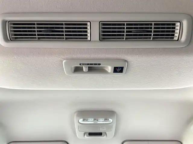 日産 ルークス ハイウェイスター Gターボ 京都府 2021(令3)年 1.4万km ホワイトパール  ワンオーナー/ エマージェンシーブレーキ/ 両側パワースライドドア/ 革調シートカバー/ プラズマクラスターリアファン/ シートバックテーブル×2/ リアロールサンシェイド/ USBソケット/ 純正9インチナビ　フルセグ/ アラウンドビューモニター/ CD DVD再生/ BTオーディオ/ SD REC/ ドライブレコーダー/ インテリキーレス　スペアあり/ エンジンプッシュスタート/ 保証書　取説　/ 登録時走行距離　13347キロ