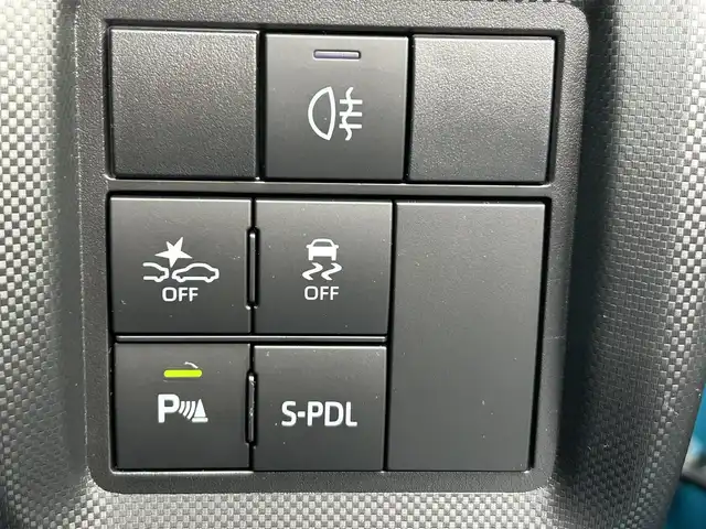 トヨタ ライズ Z 福島県 2022(令4)年 0.4万km ブラックマイカメタリック/ターコイズブルーマイカメタリック スマートアシスト/・衝突警報/・衝突回避支援ブレーキ機能/・標識認識機能/・先行車発進お知らせ機能/・アダプティブクルーズコントロール/・レーンキープコントロール/・車線逸脱警報機能/・車線逸脱抑制制御機能/・ふらつき警報/・路側逸脱警報/・誤発進抑制機能/ブラインドスポットモニター/ディスプレイオーディオ/【USB/HDMI/Bluetooth/TV/applecarplay/AndroidAuto】/バックカメラ/前後ドライブレコーダー/前席シートヒーター/LEDヘッドライト/・オートライト/・LEDフォグランプ/スマートキー/・プッシュスタート/ステアリングリモコン/純正フロアマット/純正ドアバイザー