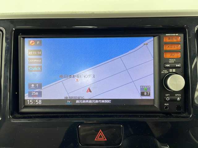日産 デイズ ルークス X 鹿児島県 2014(平26)年 3.9万km ホワイトパール 純正ＳＤナビ　/（フルセグＴＶ/CD/SD/USB)/バックカメラ　/アラウンドビューモニター　/片側パワースライドドア　/サーキュレーター　/オートエアコン　/ＵＳＢ入力端子　/アイドリングストップ　/純正フロアマット　/スペアキー１本