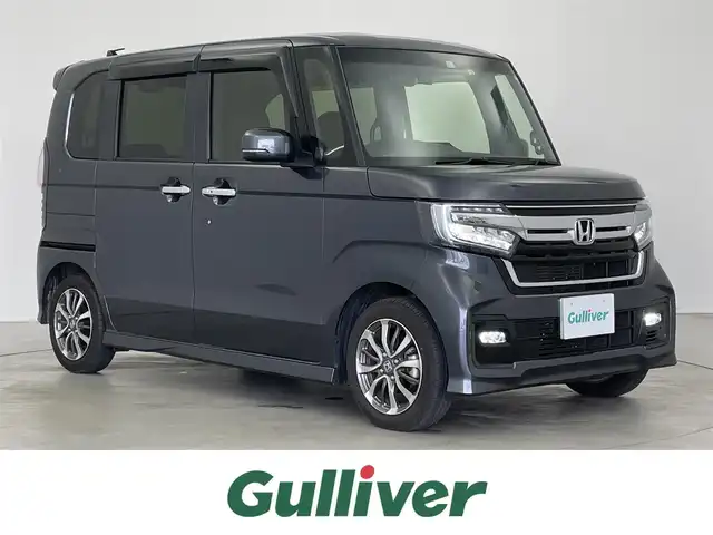ホンダ Ｎ ＢＯＸ カスタム EX 埼玉県 2022(令4)年 1万km メテオロイドグレーメタリック ・ワンオーナー/・USBポート×３/・バックモニター/・クルーズシステム　追従有/・衝突被害軽減システム/・レーンキープアシスト/・コーナーセンサー　後ろのみ/・純正　ディスプレイオーディオ/　(AM/FM/CD/ワンセグ/USB/Bluetooth)/・ETC/・両側パワースライドドア/・ドライブレコーダー　前後/・エアバック　W+サイド/・純正　フロアマット/・純正　アルミホイール