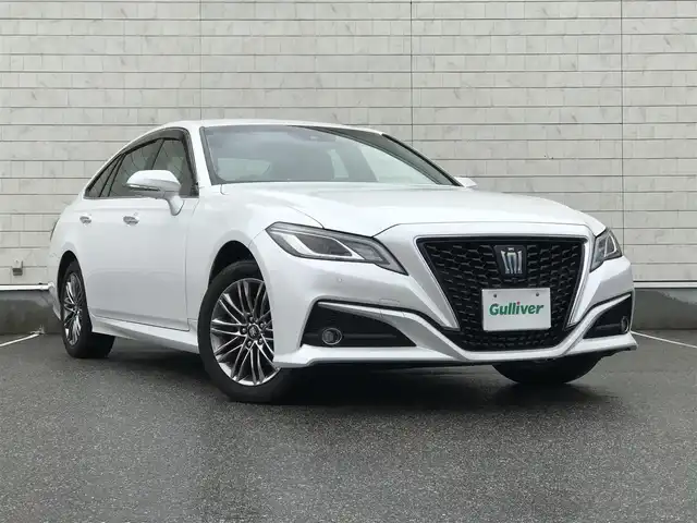 トヨタ クラウン ハイブリッド S Four 富山県 2020(令2)年 4.9万km プレシャスホワイトパール 純正ナビ/フルセグTV/全周囲カメラ/プリクラッシュセーフティ/レーンキープアシスト/クリアランスソナー/ブラインドスポットモニター/レーダークルーズコントロール/パワーシート/ハーフレザーシート/シートヒーター/革巻きステアリング/ステアリングスイッチ/プッシュスタート/スマートキー/社外AWスタッドレスタイヤ車載/ETC