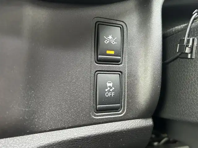 日産 セレナ e－パワー ハイウェイスター V 千葉県 2019(平31)年 3.1万km ブリリアントホワイトパール 純正SDナビ(CD/DVD/FM/AM/Bluetooth/フルセグTV)/プロパイロット /アラウンドビューモニター/エマージェンシーブレーキ/踏み間違い衝突防止アシスト/車線逸脱警報/シートヒーター/ステアリングヒーター/ハンズフリーオートスライド/インテリジェントインナーミラー/ETC/純正前方ドライブレコーダー/社外後方ドライブレコーダー/取扱説明書