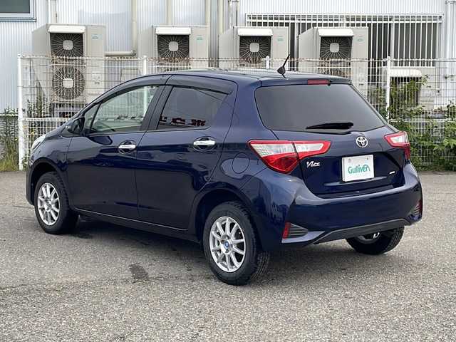 トヨタ ヴィッツ F セーフティエディション 新潟県 2018(平30)年 2.6万km ダークブルーマイカ 4WD/純正SDナビ(NSZT-W66T)/CD/DVD/BT/フルセグテレビ/バックカメラ/ETC/ドライブレコーダー/衝突被害軽減ブレーキ/レーンキープアシスト/ステアリングスイッチ/スマートキー/プッシュスタート/オートハイビーム/フォグランプ/社外14インチアルミホイール