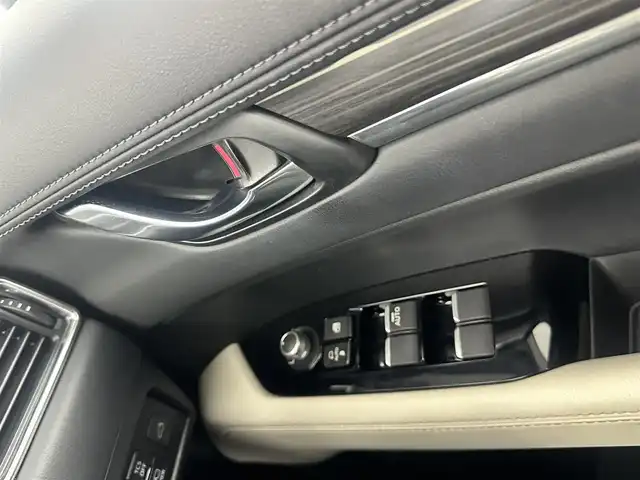 マツダ ＣＸ－５ 25S Lパッケージ 愛知県 2017(平29)年 3.1万km ソウルレッドクリスタルM HUD/ビルトインETC/ドライブレコーダー（前後）/純正SDナビ/バックカメラ/サイドカメラ（左側）/USBポート/ステアリングリモコン/ステアリングヒーター/合皮レザーシート（白）/パワーシート/シートメモリー/シートヒーター/iACTIVSENSE/ 　 ・スマートSCBS/　　・レーンキープアシスト/　　・レーダークルーズコントロール/　　・リアクロストラフィックアラート/　　・リアパーキングセンサー/　　・レーンディバーチャーワーニングシステム/スマートキー