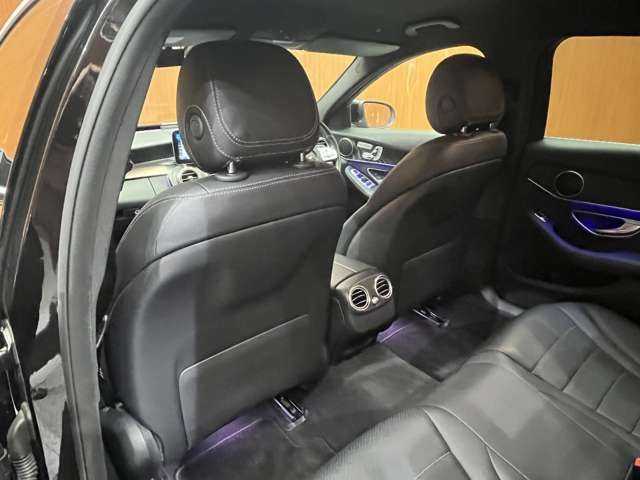 メルセデス・ベンツ Ｃ２２０ｄ アバンギャルド　AMGライン 千葉県 2019(令1)年 5.5万km オブシディアンブラック 後期型　/ＡＣＣ　/黒革シート/ナビ　/ＴＶ　/Ｂｌｕｅｔｏｏｔｈ接続　/Ｂカメラ　/シートヒーター　/ＬＥＤヘッドライト　/オートハイビーム　/衝突軽減Ｂ　/ＢＳＭ　/ＬＫＡ　/ＥＴＣ/ドラレコ　/禁煙車　/キーレスゴー