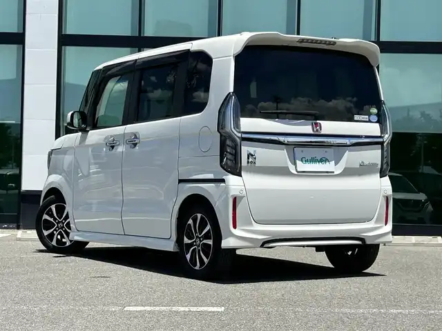 ホンダ Ｎ ＢＯＸ カスタム G EX ホンダセンシング 和歌山県 2017(平29)年 4.4万km プレミアムホワイトパールⅡ 純正ナビ/バックカメラ/デジタルインナーミラー/両側パワースライドドア/衝突軽減ブレーキ/レーンキープ/クルーズコントロール/アイドリングストップ/ETC/前後ドライブレコーダー/純正フロアマット/純正アルミホイール/LEDヘッドライト/フォグランプ/オートライト/オートマチックハイビーム