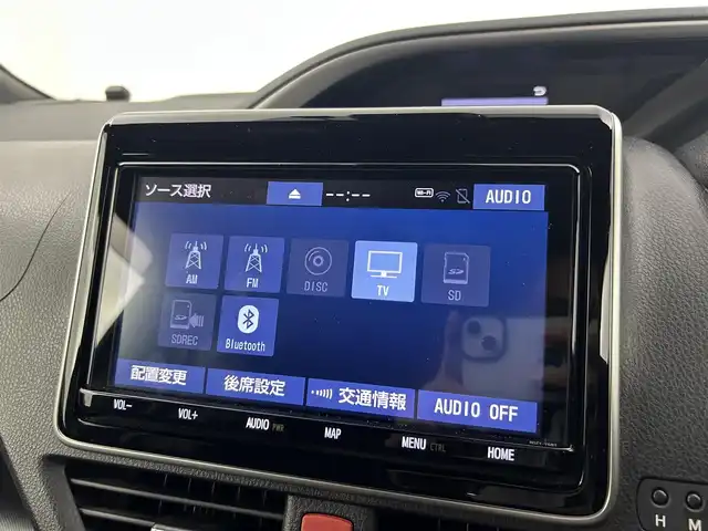 トヨタ ヴォクシー ZS 煌Ⅱ 千葉県 2020(令2)年 3.2万km ブラック セーフティセンス/（衝突回避支援パッケージ）/・プリクラッシュセーフティシステム/・レーンディパーチャーアラート/・オートマチックハイビーム/・先行車発進告知機能/純正9インチメモリーナビ/・フルセグTV/・Bluetoothオーディオ接続/・CD/DVD再生機能/・バックカメラ/純正12.1インチ後席モニター/両側パワースライドドア/前後コーナーセンサー/クルーズコントロール/LEDヘッドライト/スマートキー/ビルトインETC