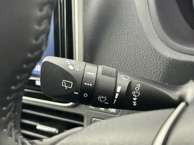 トヨタ ヴォクシー ZS 煌Ⅱ 千葉県 2020(令2)年 3.2万km ブラック セーフティセンス/（衝突回避支援パッケージ）/・プリクラッシュセーフティシステム/・レーンディパーチャーアラート/・オートマチックハイビーム/・先行車発進告知機能/純正9インチメモリーナビ/・フルセグTV/・Bluetoothオーディオ接続/・CD/DVD再生機能/・バックカメラ/純正12.1インチ後席モニター/両側パワースライドドア/前後コーナーセンサー/クルーズコントロール/LEDヘッドライト/スマートキー/ビルトインETC