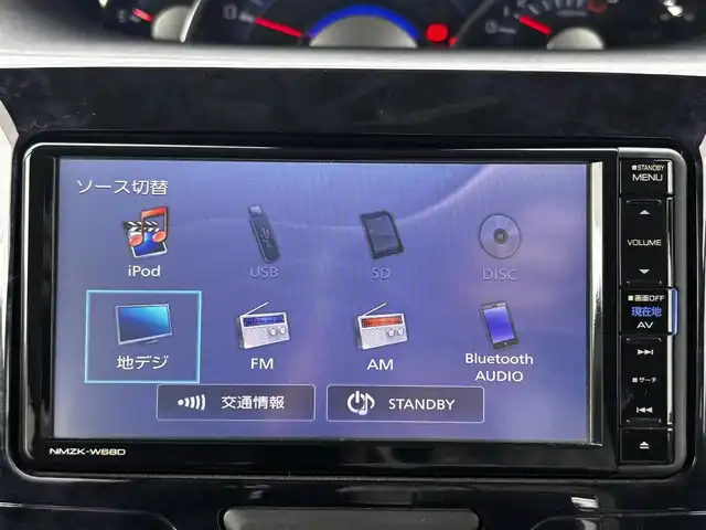 ダイハツ タント カスタムX トップED LTD SAⅢ 熊本県 2018(平30)年 10.9万km パールホワイトⅢ 純正メモリナビ（NMZK-W68d）/【フルセグTV/Bluetooth/CD/DVD】/全方位カメラ/バックカメラ/衝突軽被害減ブレーキ/コーナーセンサー/ハーフレザーシート/運転席シートヒーター/オートLEDヘッドライト/オートハイビーム/アイドリングストップ/横滑り防止/ETC/革巻きステアリング/ステアリングスイッチ/オートエアコン/ターボ/プッシュスタート/スマートキー