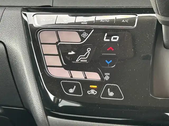 三菱 ｅＫクロススペース G プラスエディション 奈良県 2021(令3)年 2.6万km アメジストブラック 純正９インチナビ（MM320D-LM）/（フルセグ／ＢＴ／ＣＤ／ＤＶＤ）/全方位モニター/前後コーナーセンサー/衝突軽減システム/レーンキープアシスト/両側パワースライドドア/前席シートヒーター/後席サンシェード/前方ドライブレコーダー/ＥＴＣ/純正15インチAW/保証書/スペアキーX1