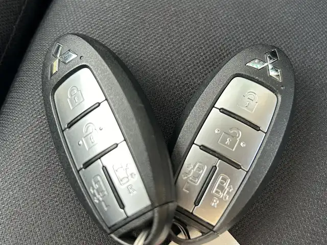 三菱 ｅＫクロススペース G プラスエディション 奈良県 2021(令3)年 2.6万km アメジストブラック 純正９インチナビ（MM320D-LM）/（フルセグ／ＢＴ／ＣＤ／ＤＶＤ）/全方位モニター/前後コーナーセンサー/衝突軽減システム/レーンキープアシスト/両側パワースライドドア/前席シートヒーター/後席サンシェード/前方ドライブレコーダー/ＥＴＣ/純正15インチAW/保証書/スペアキーX1