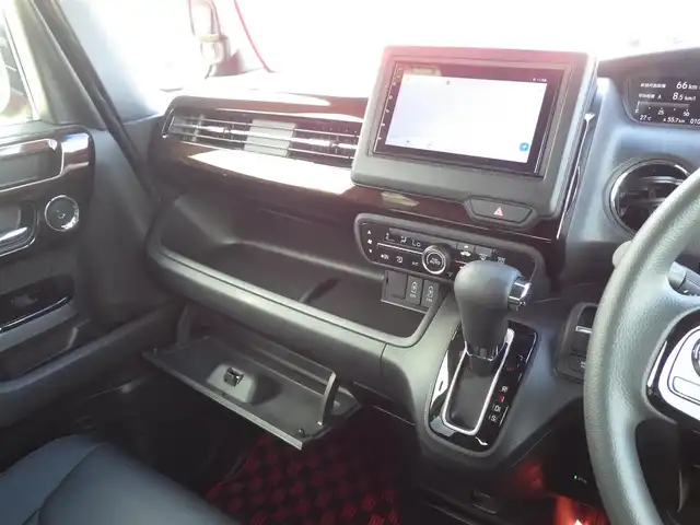 ホンダ Ｎ ＢＯＸ カスタム L 奈良県 2023(令5)年 1.1万km プレミアムクリスタルレッドM ホンダセンシング/・衝突軽減ブレーキ（CMBS）/・車線維持支援システム（LKAS）/・アダプティブクルーズコントロール（ACC）/・後方誤発進抑制機能/・誤発進抑制機能/両側パワースライドドア/レザーシート/社外ディスプレイオーディオ/【Bluetooth接続】/LEDヘッドライト/フォグライト/ウインカーミラー/リアコーナーセンサー/純正14インチアルミホイル/サイド/カーテンエアバッグ/Honda スマートキー