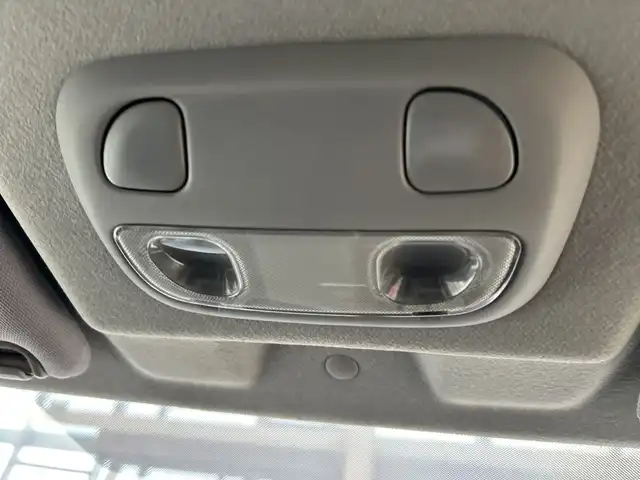 スバル インプレッサ ＷＲＸ STi 埼玉県 2004(平16)年 10.7万km パール 純正エアロ　/ＭＤ再生／ＣＤ再生　/純正１７インチアルミホイール　/純正フロアマット　/ハロゲンライト　/リモコンキー　/保証書/取扱説明書/禁煙車