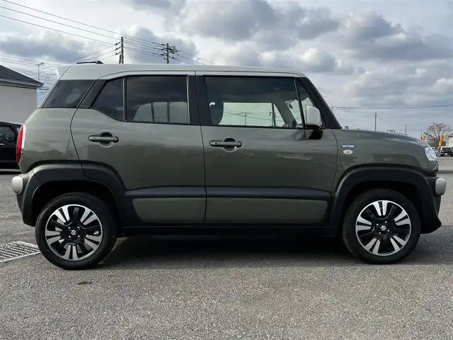 スズキ クロスビー HYBRID MV 道央・札幌 2024(令6)年 5.6万km タフカーキパールメタリック/ホワイト2トーン ４WD/社外メモリーナビ/AM/FM/BT/SD/CD/スズキセーフティサポート/衝突被害軽減ブレーキ/横滑り防止装置/ダウンヒルアシストコントロール/グリップコントロール/レーダークルーズコントロール/レーンキープアシスト/クリアランスソナー/バックカメラ/ビルトインETC/アイドリングストップ/SNOWMODE/SPORTMODE/前席シートヒーター/ステアリングリモコン/パドルシフト/MTモード付AT/プッシュスタート/ハロゲンヘッドライト/オートライト/オートマチックハイビーム/ヘッドライトレベライザー/電動格納ミラー/ヒーテッドドアミラー/純正フロアマット